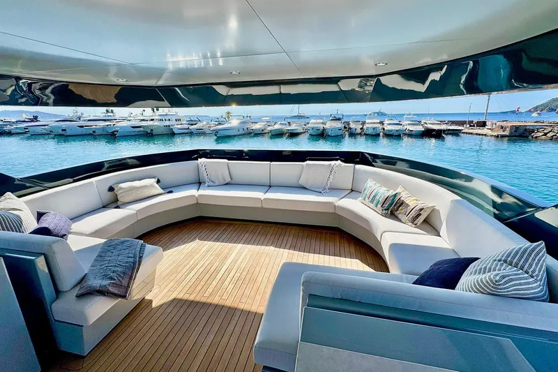  Yacht Photos Pics Luxurious 2026 Outer Reef Yachts 780 Adventure with spacious deck and marina view.