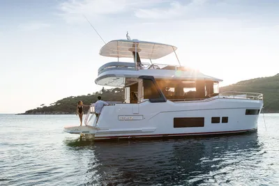 Sirena 48