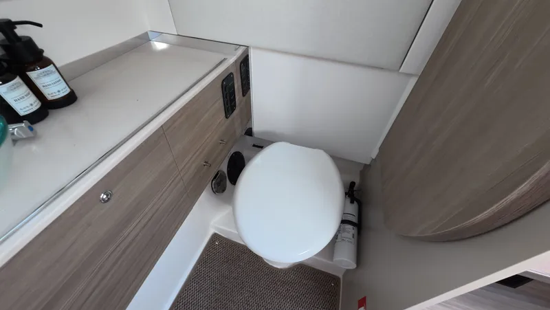 Trasea Yacht Photos Pics Interior of Saxdor SX 320 GTO 2025 with toilet and sink.