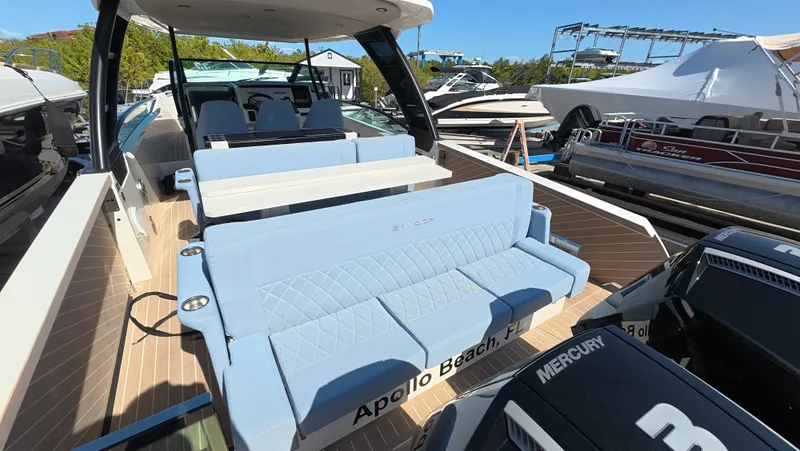 Trasea Yacht Photos Pics Saxdor SX 320 GTO 2025 featuring luxurious interior and modern amenities.