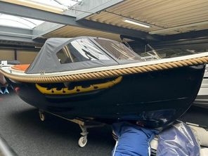 2023 Escape 630 inboard