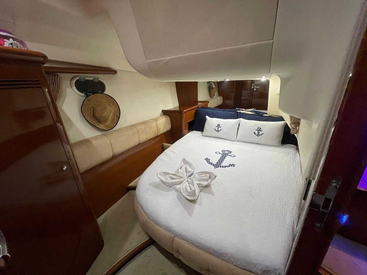 2006 Prestige 46 