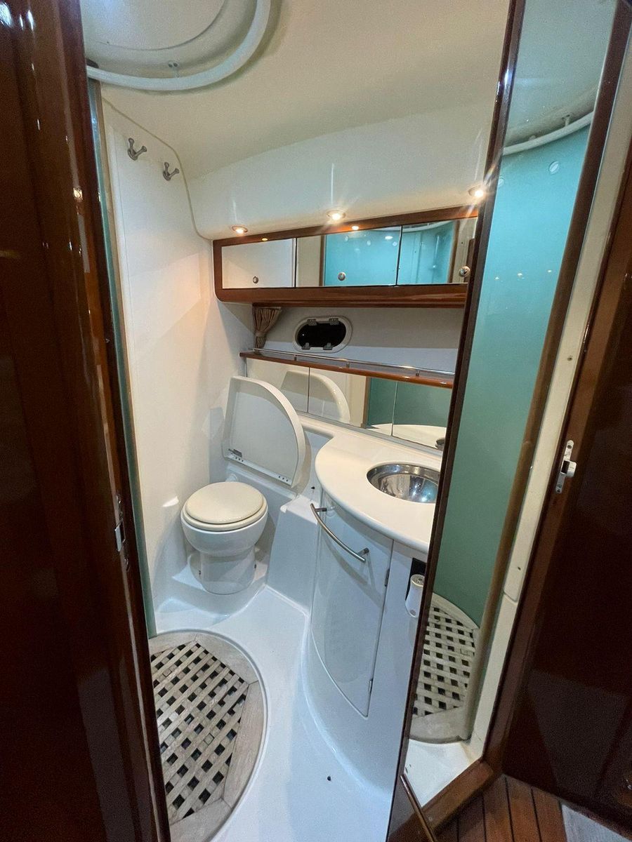 2006 Prestige 46 