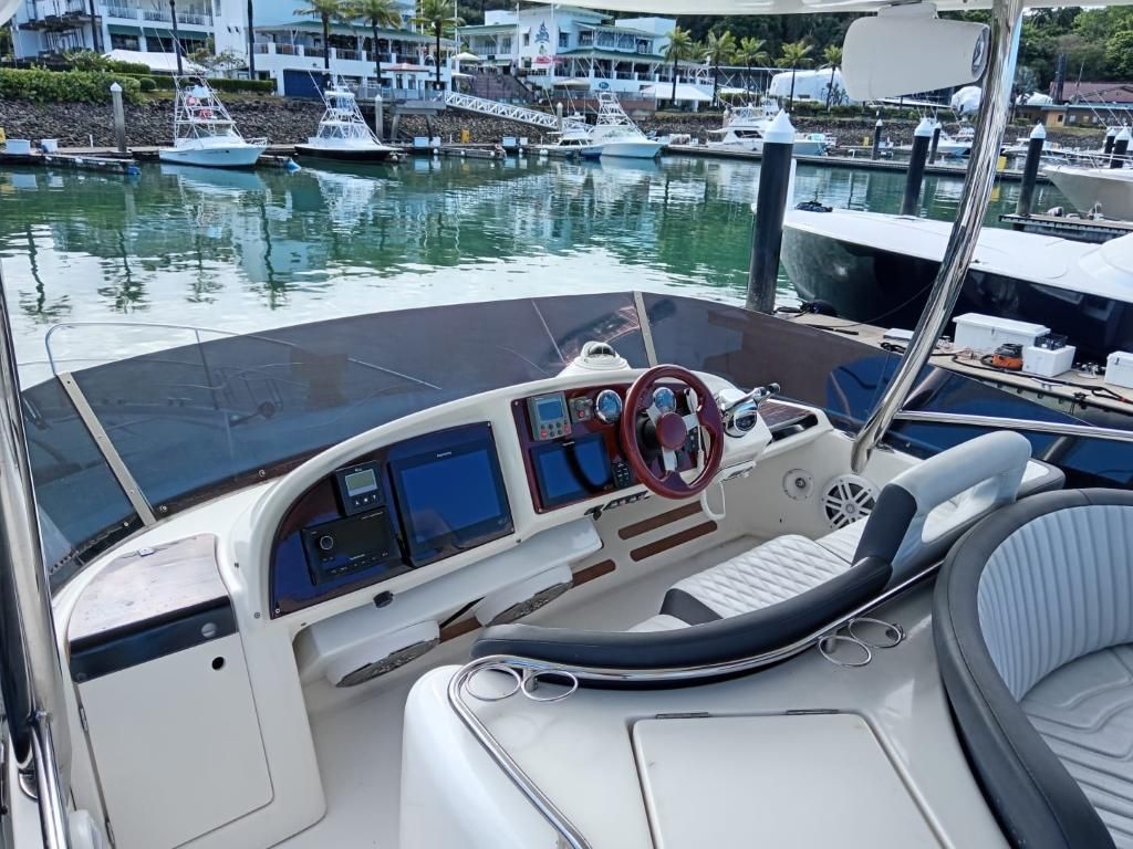 2006 Prestige 46 