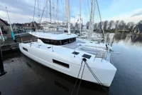 Lagoon 43