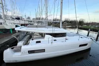 Lagoon 43
