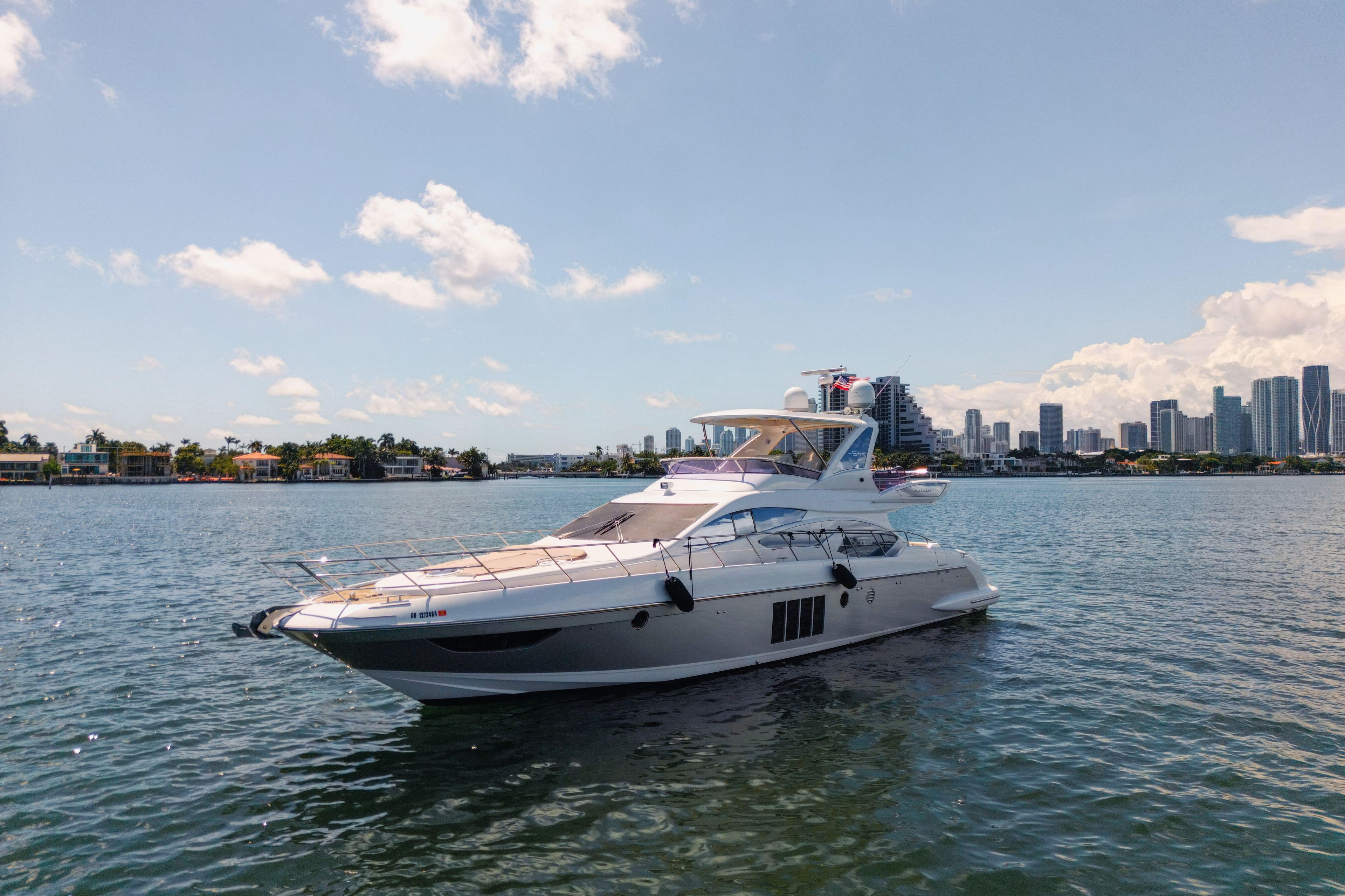 2016 Azimut 64 