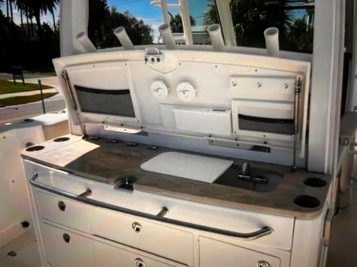  Yacht Photos Pics Sink bar area