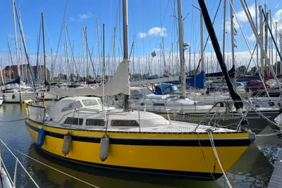 1976 Friendship 28