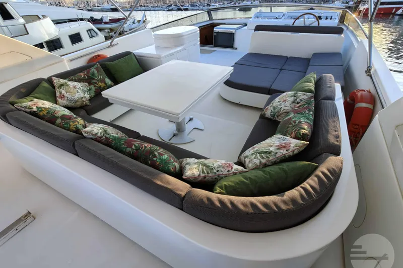  Yacht Photos Pics flybridge at the Mediterranean