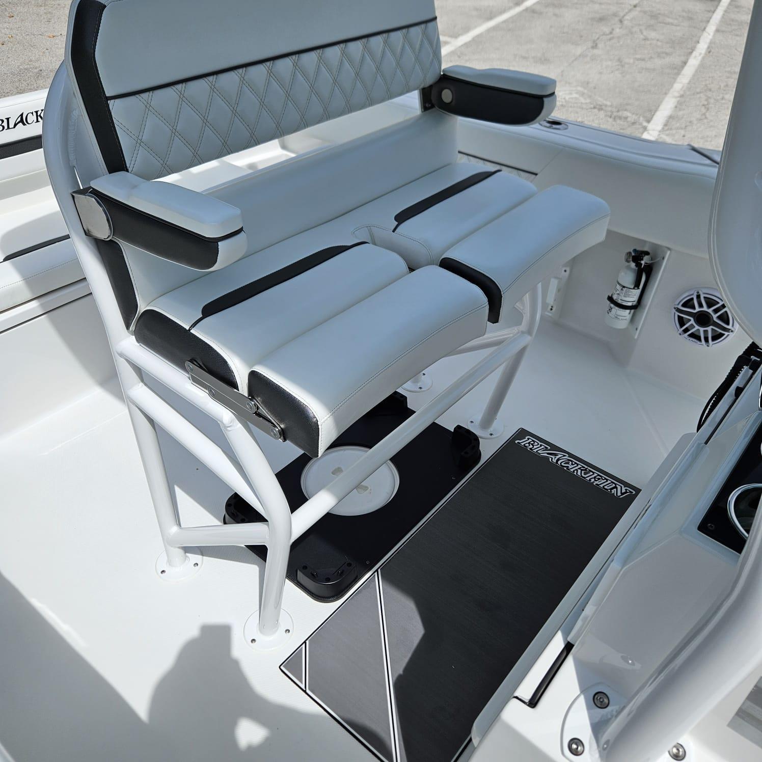 2019 Blackfin 222 CC Center Console for sale - YachtWorld