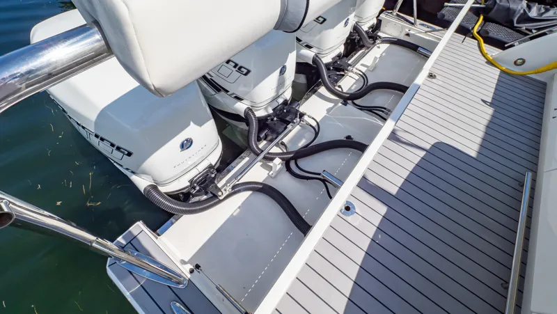  Yacht Photos Pics 2021 Formula 430 Super Sport Crossover boat engines and deck detail.