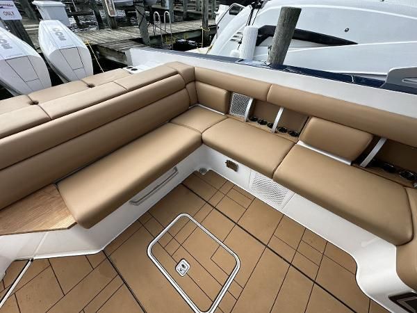 2020 Aviara AV36 OB