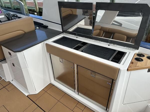 2020 Aviara AV36 OB