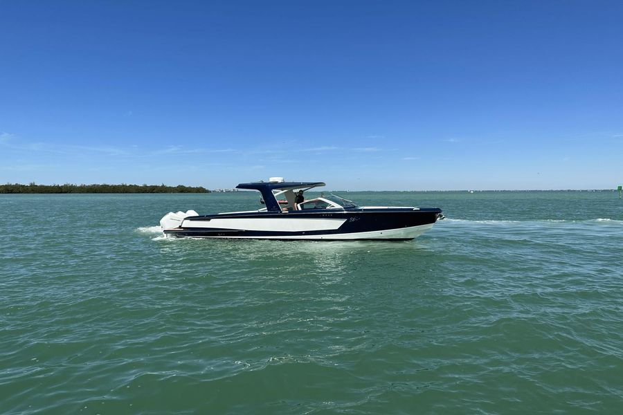 2020 Aviara AV36 OB