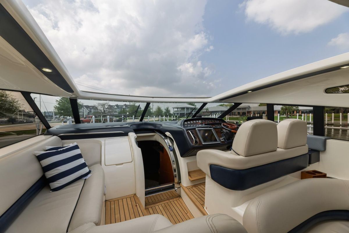 2005 Princess 58 