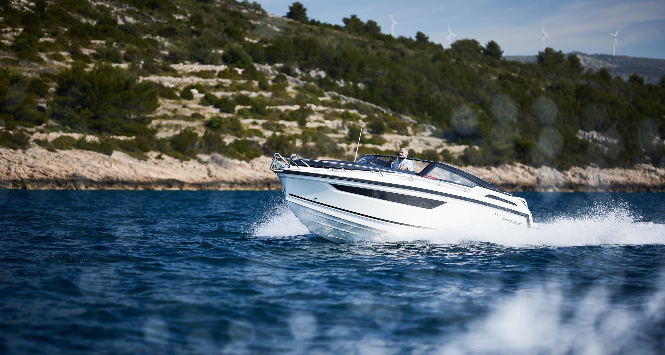 2023 Parker 780 Escape - 17 - Charente-Maritime | Boatshop24 UK