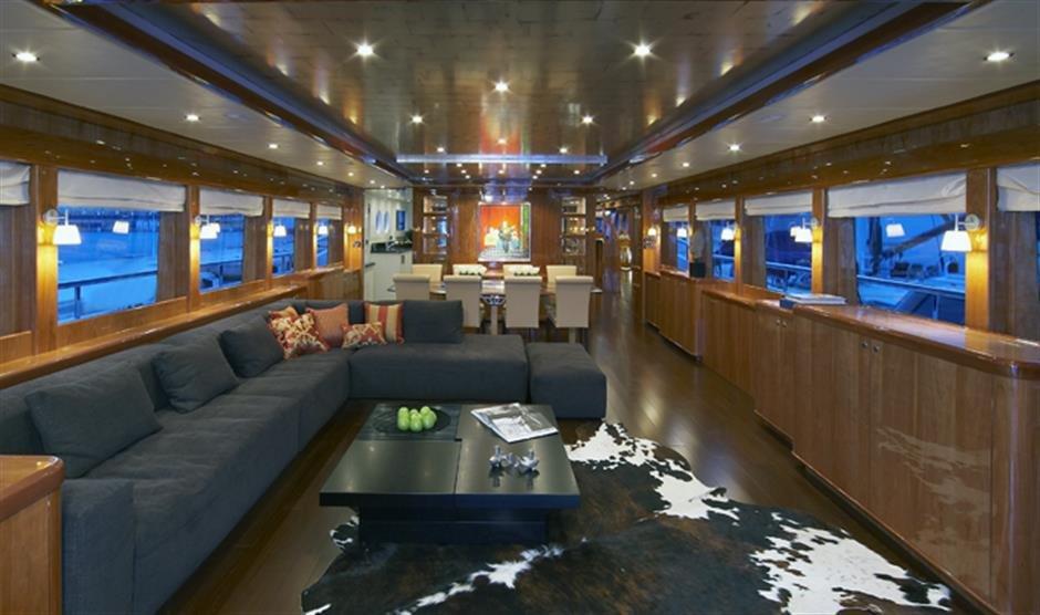 2023 Johnson Motor Yacht w/On Deck Master