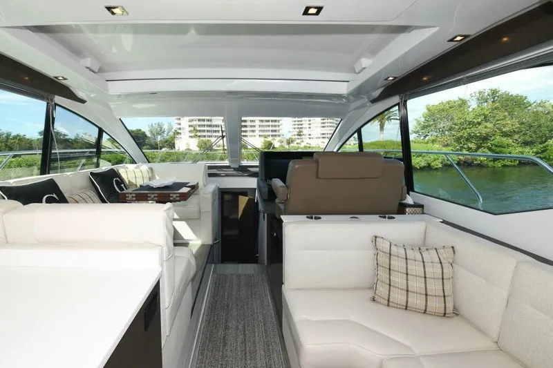 Grateful III Yacht Photos Pics Salon/ Galley