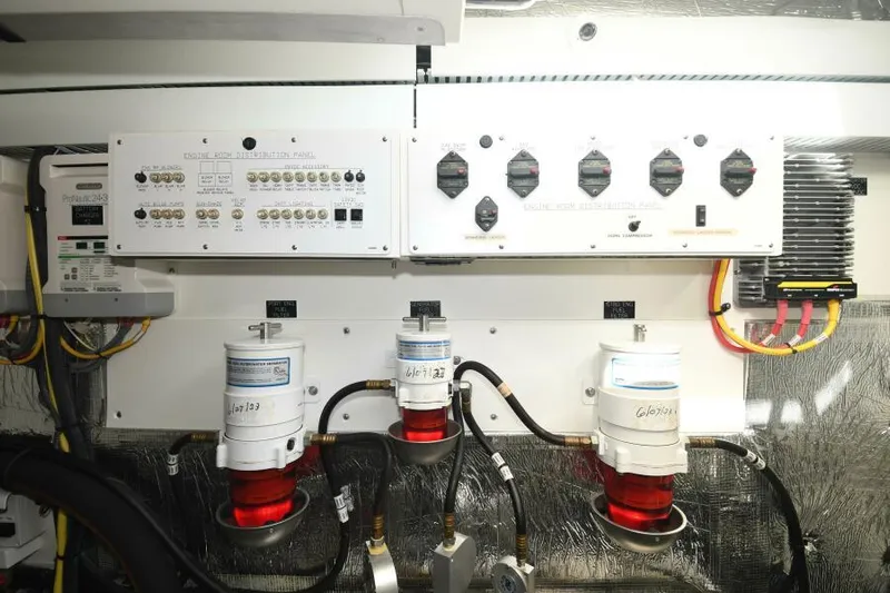 Grateful III Yacht Photos Pics Engine Room