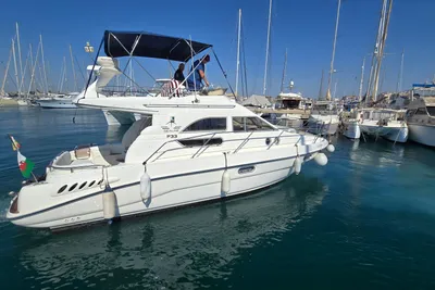 2002 Sealine F33