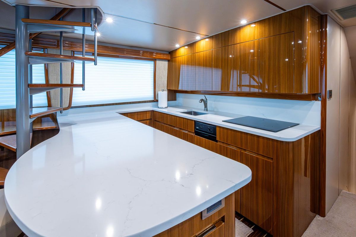 2012 Viking 60 