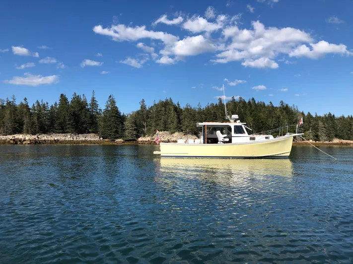 Fairlight Yacht Photos Pics 