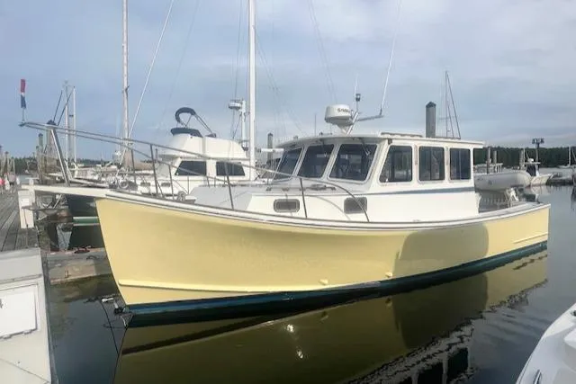 Fairlight Yacht Photos Pics 