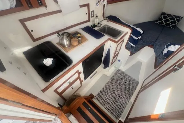 Fairlight Yacht Photos Pics 