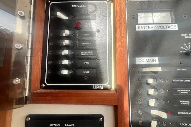 Fairlight Yacht Photos Pics 