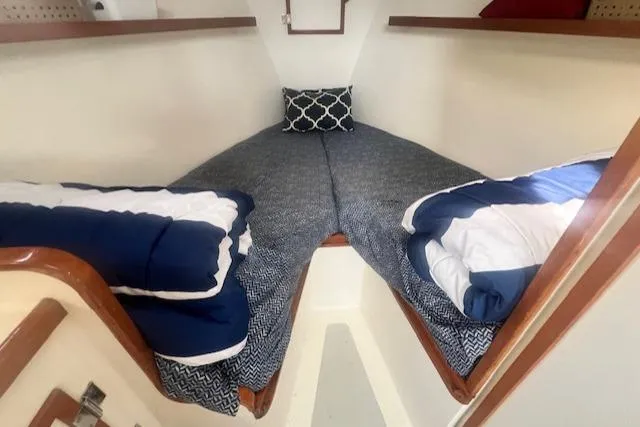 Fairlight Yacht Photos Pics 