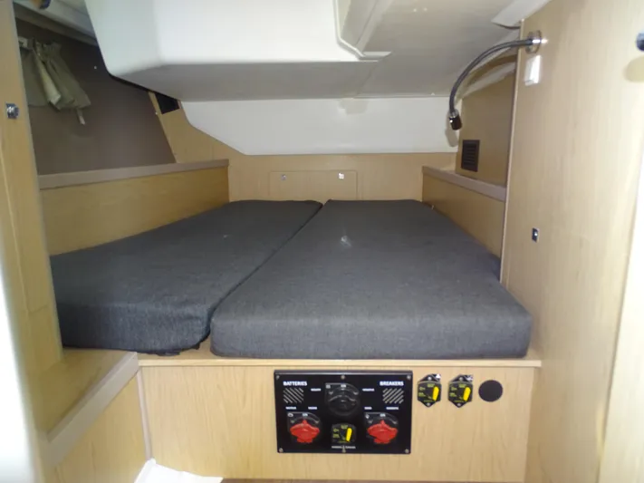 Jeannie Joy Yacht Photos Pics 