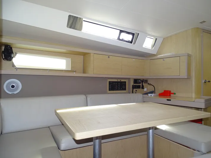 Jeannie Joy Yacht Photos Pics 