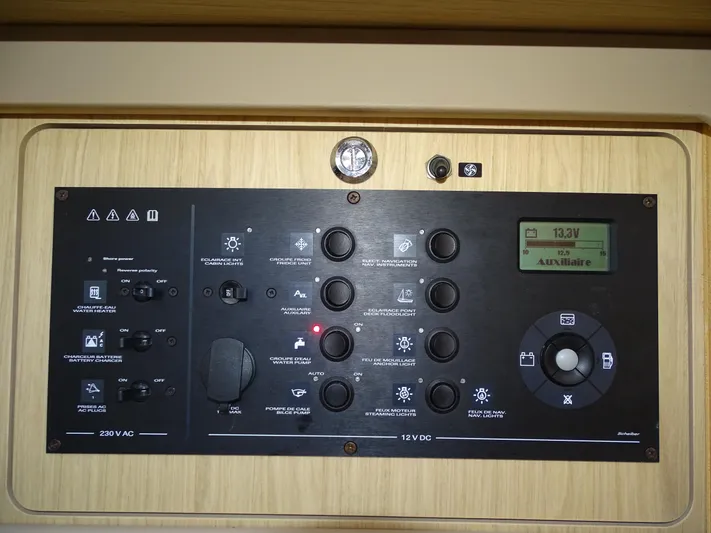 Jeannie Joy Yacht Photos Pics 