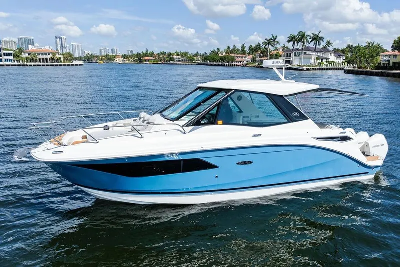 Maxsea Yacht Photos Pics 2022 Sea Ray Sundancer 320 Outboard cruising on a sunny day.