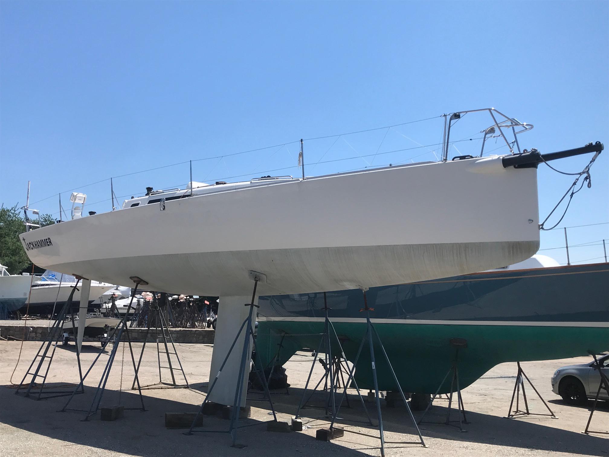 2018 J Boats J/121