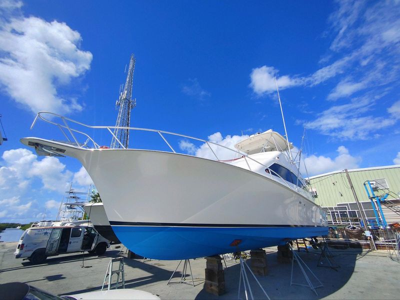 2003 Ocean Yachts 43 Super Sport with SEAKEEPER
