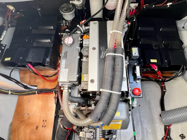 Eden Yacht Photos Pics 