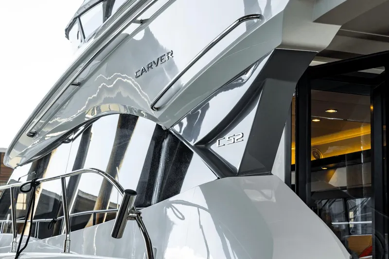 Telesto Yacht Photos Pics 