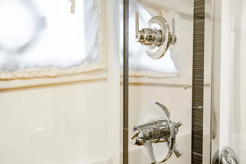 Telesto Yacht Photos Pics 