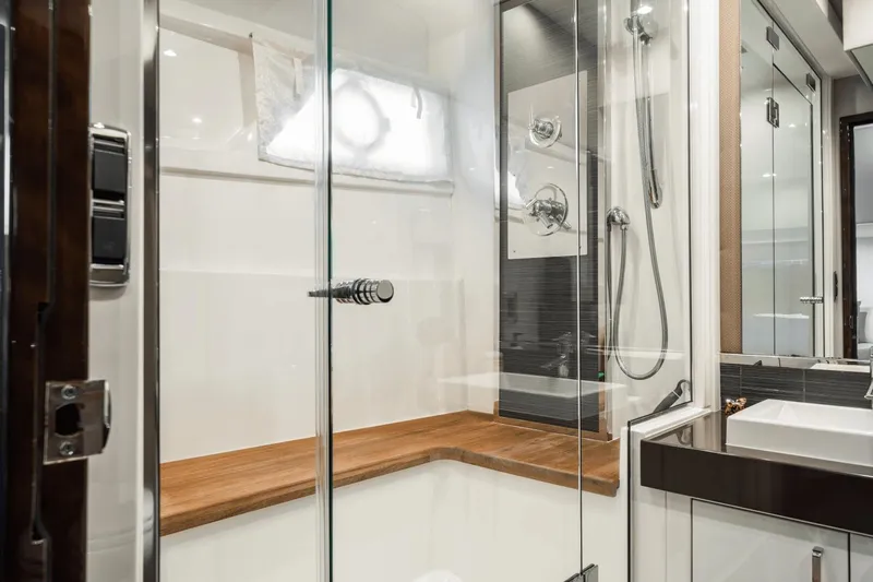 Telesto Yacht Photos Pics 