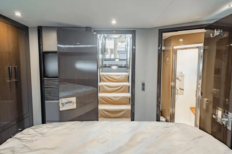 Telesto Yacht Photos Pics 