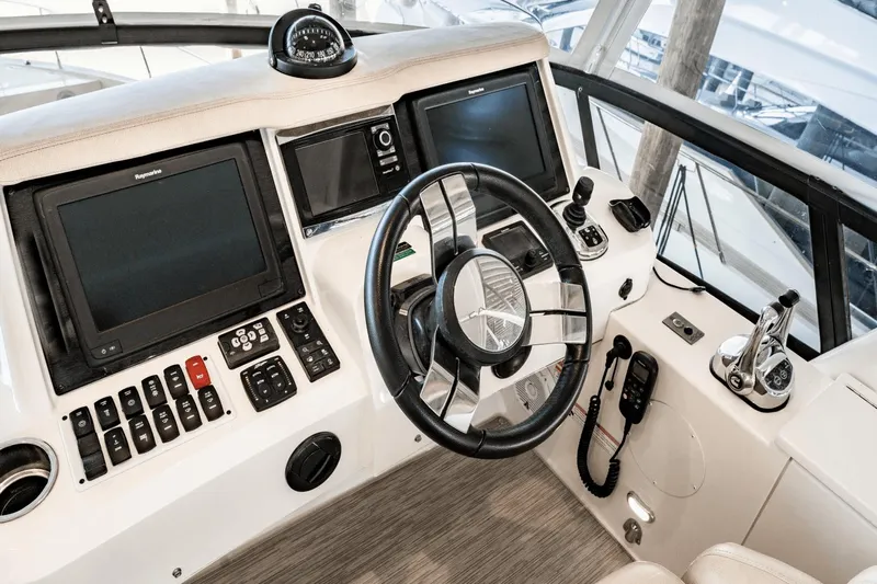 Telesto Yacht Photos Pics 