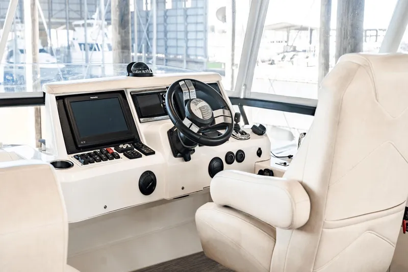 Telesto Yacht Photos Pics 