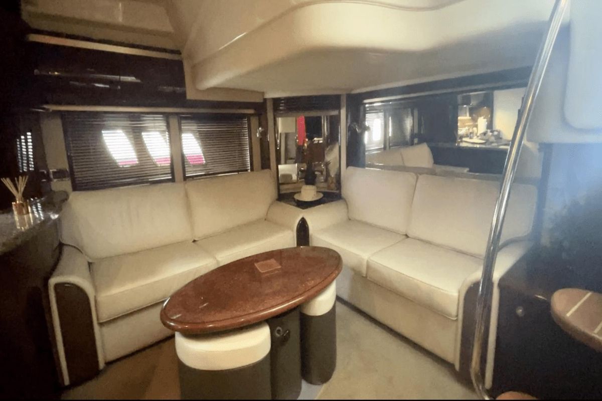 2009 Sea Ray 52 