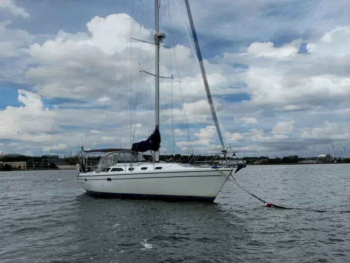 Unbridled Yacht Photos Pics 