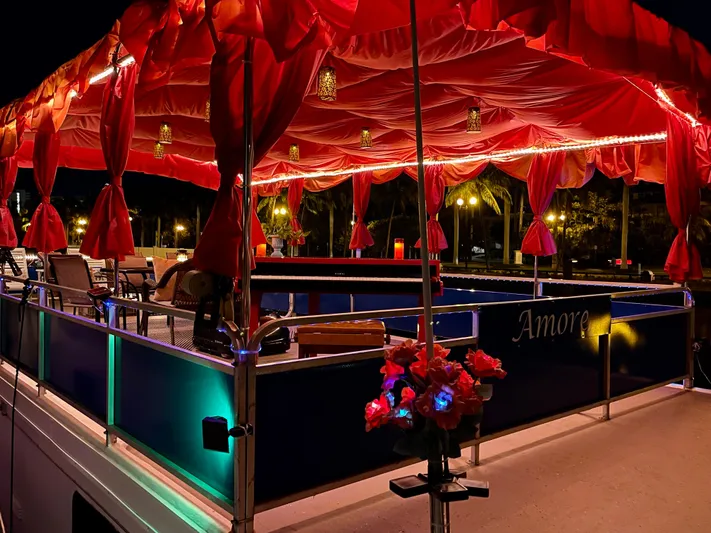 Amore Yacht Photos Pics 