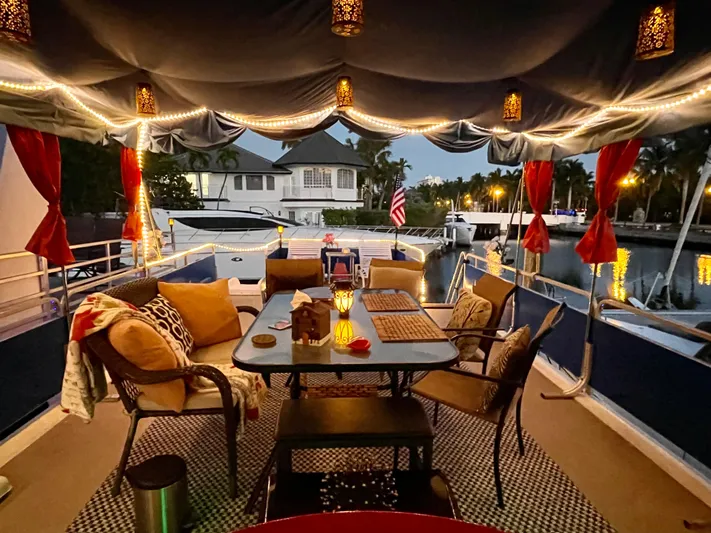 Amore Yacht Photos Pics 