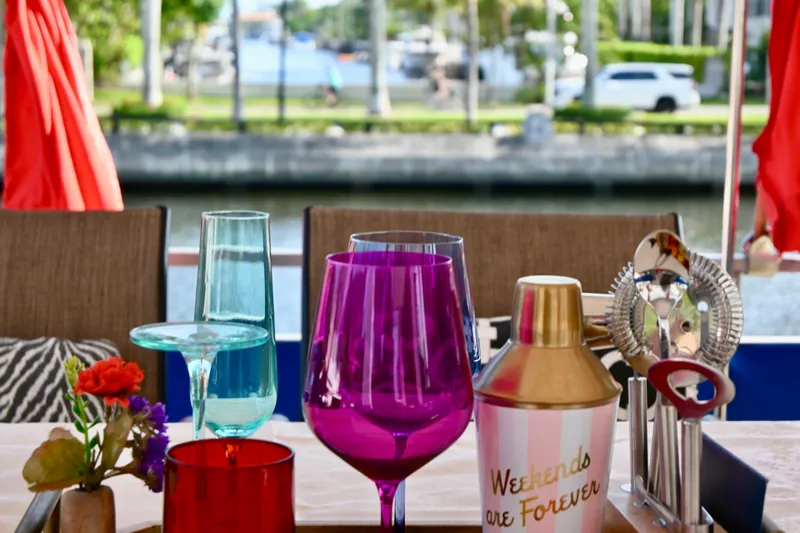 Amore Yacht Photos Pics 