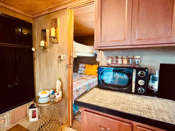 Amore Yacht Photos Pics 